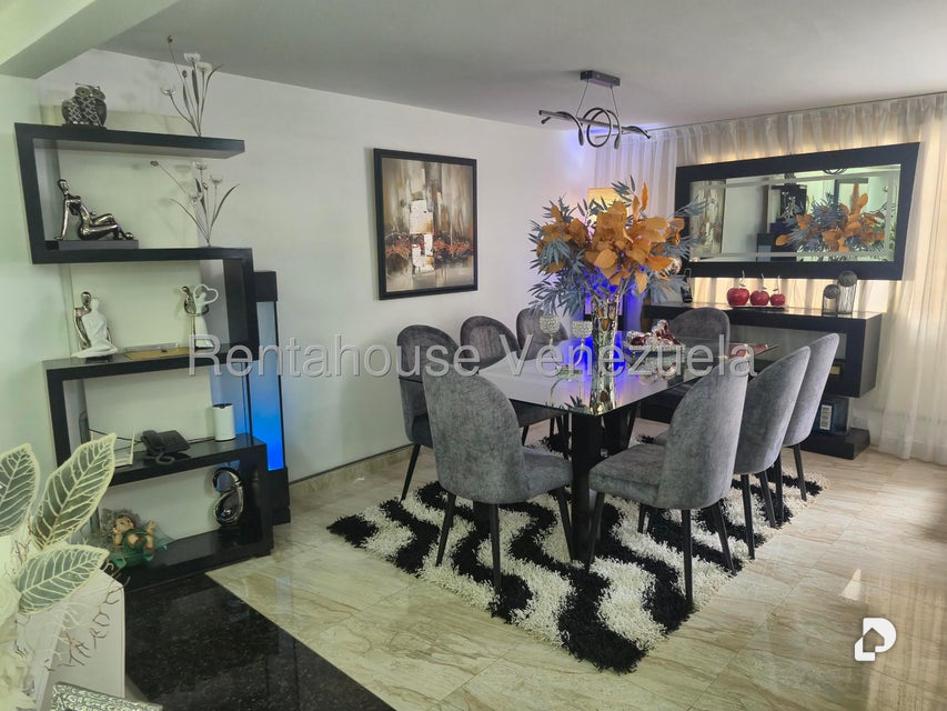Casa en Cumbres de Curumo, Caracas – 5
