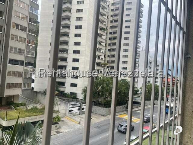 Apartamento en Guaicay, Caracas – 13