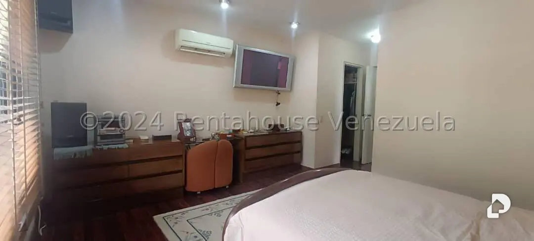 Apartamento en Santa Eduvigis, Caracas – 30