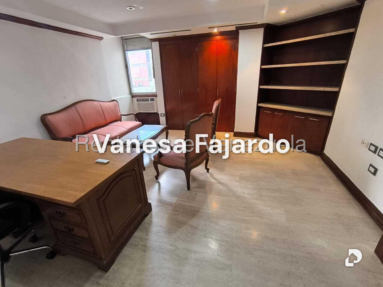 Oficina en El Rosal, Caracas – 15