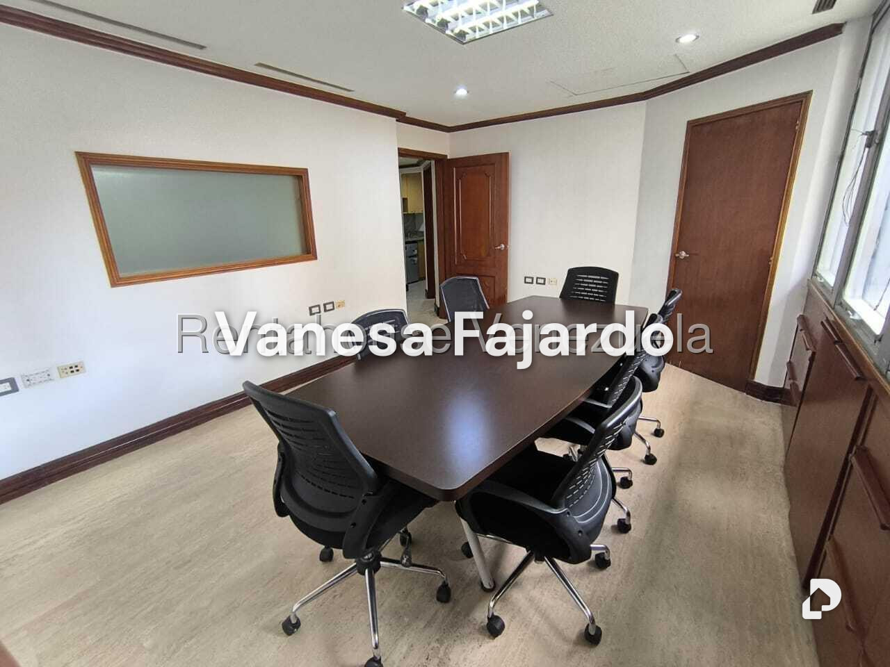 Oficina en El Rosal, Caracas – 13