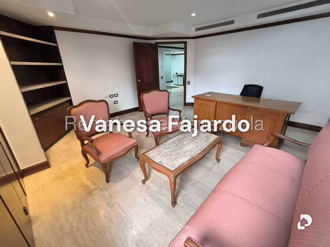 Oficina en El Rosal, Caracas – 17
