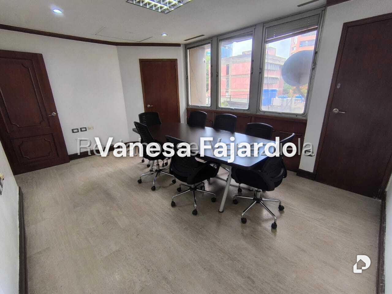 Oficina en El Rosal, Caracas – 12