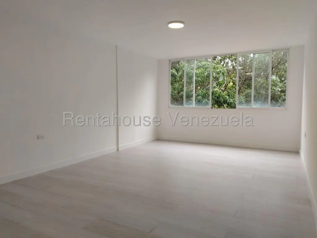 Office in Altamira, Caracas - 1