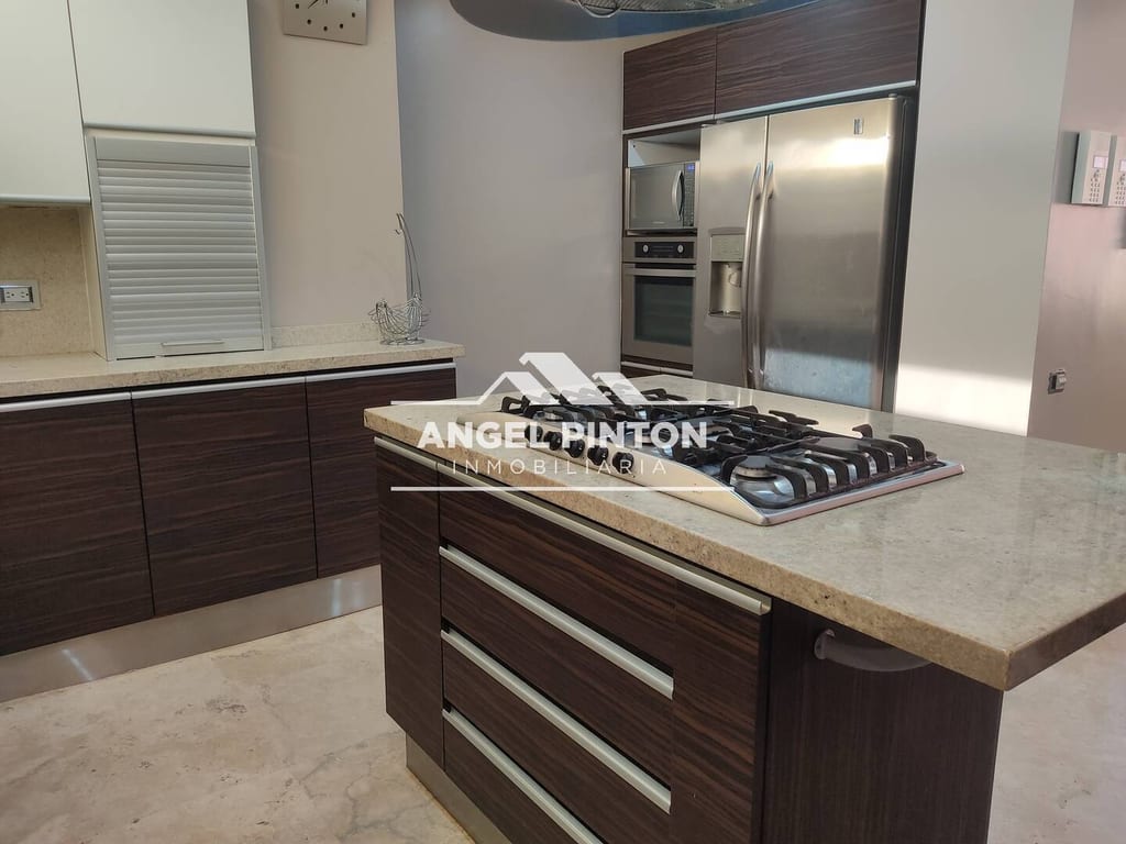Apartamento en La Lago, Maracaibo - 1