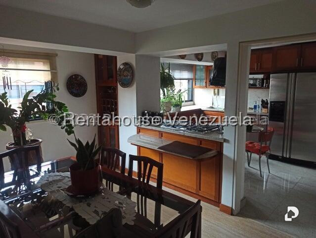 Apartamento en Campo Alegre, Caracas – 11