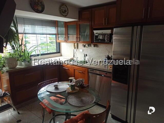Apartamento en Campo Alegre, Caracas – 12