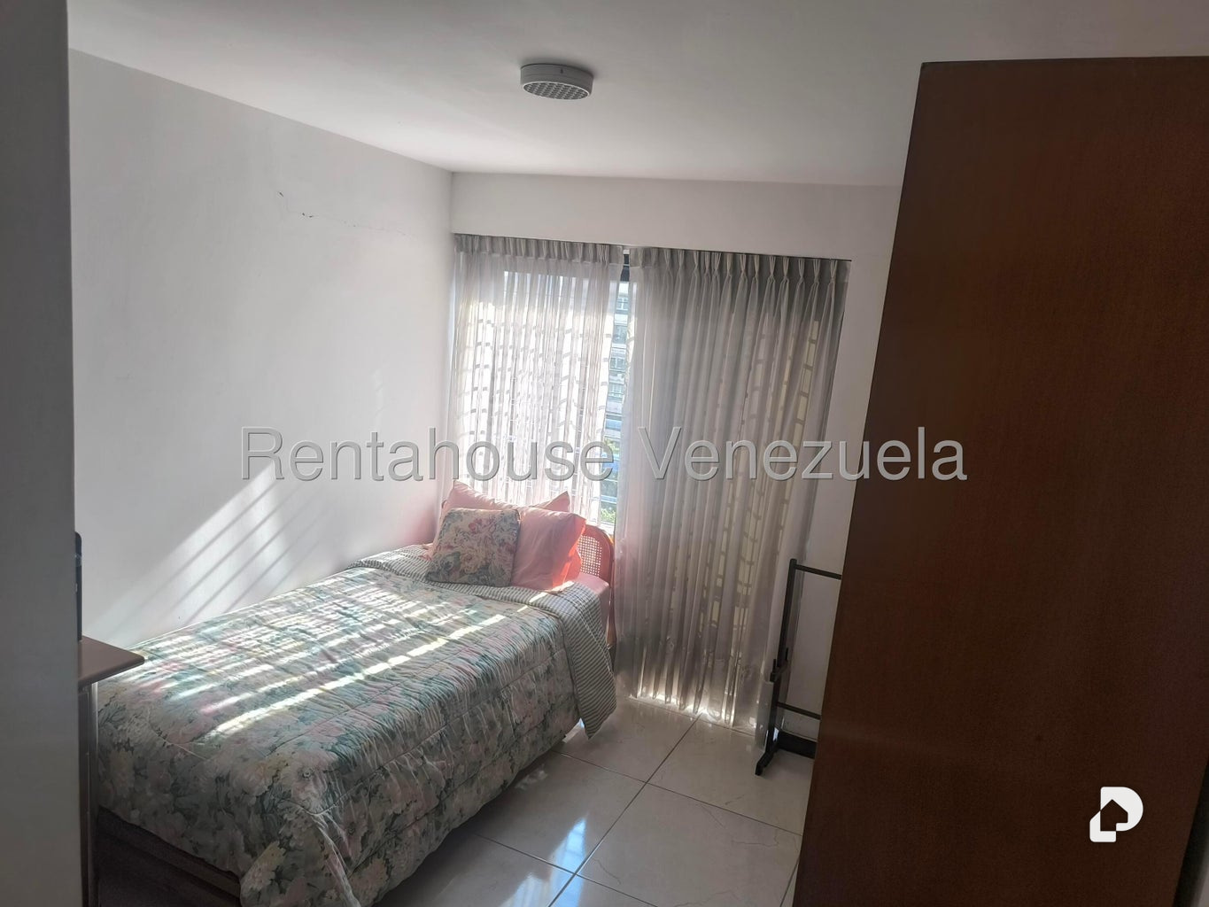 Apartamento en Campo Alegre, Caracas – 27