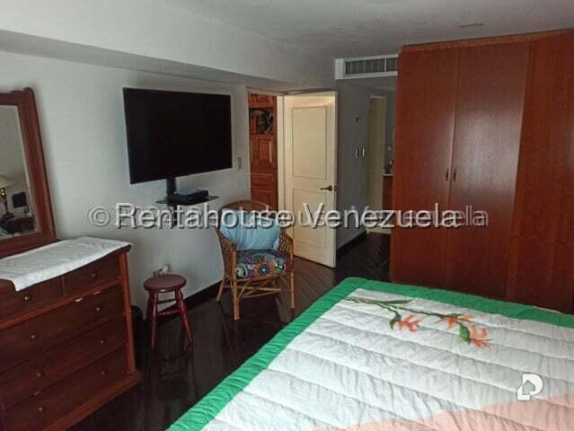 Apartamento en Campo Alegre, Caracas – 23