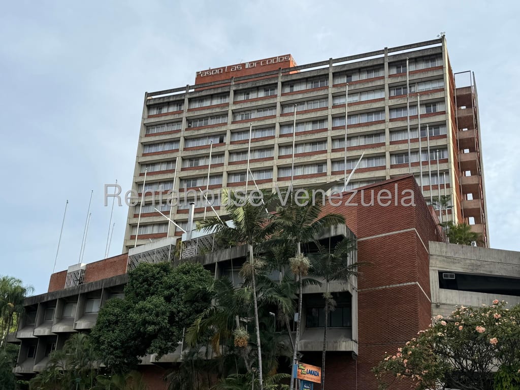 Local comercial en Las Mercedes, Caracas - 1