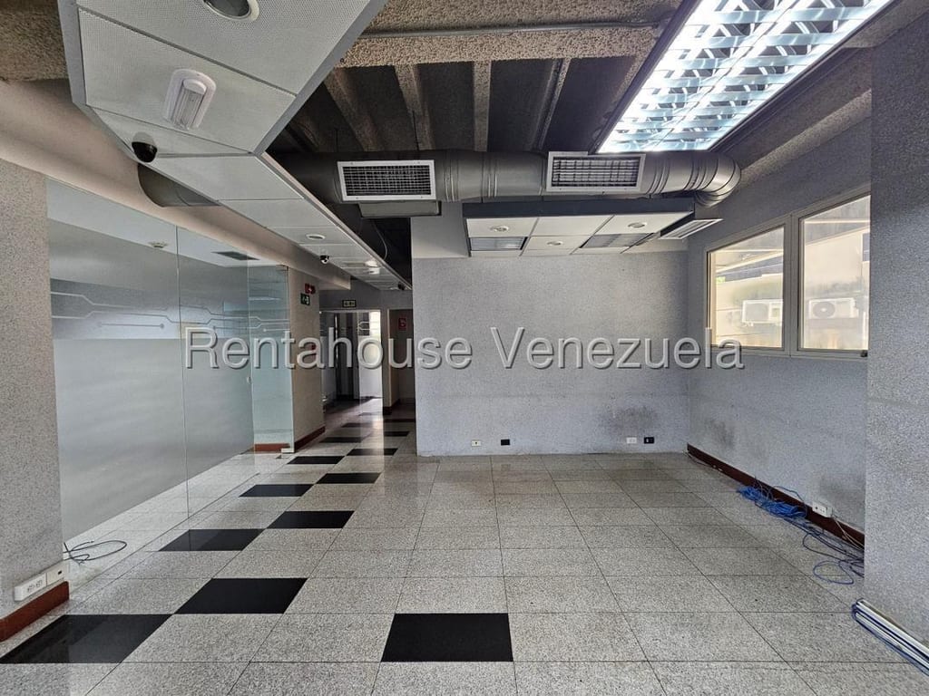 Edificio en Las Mercedes, Caracas