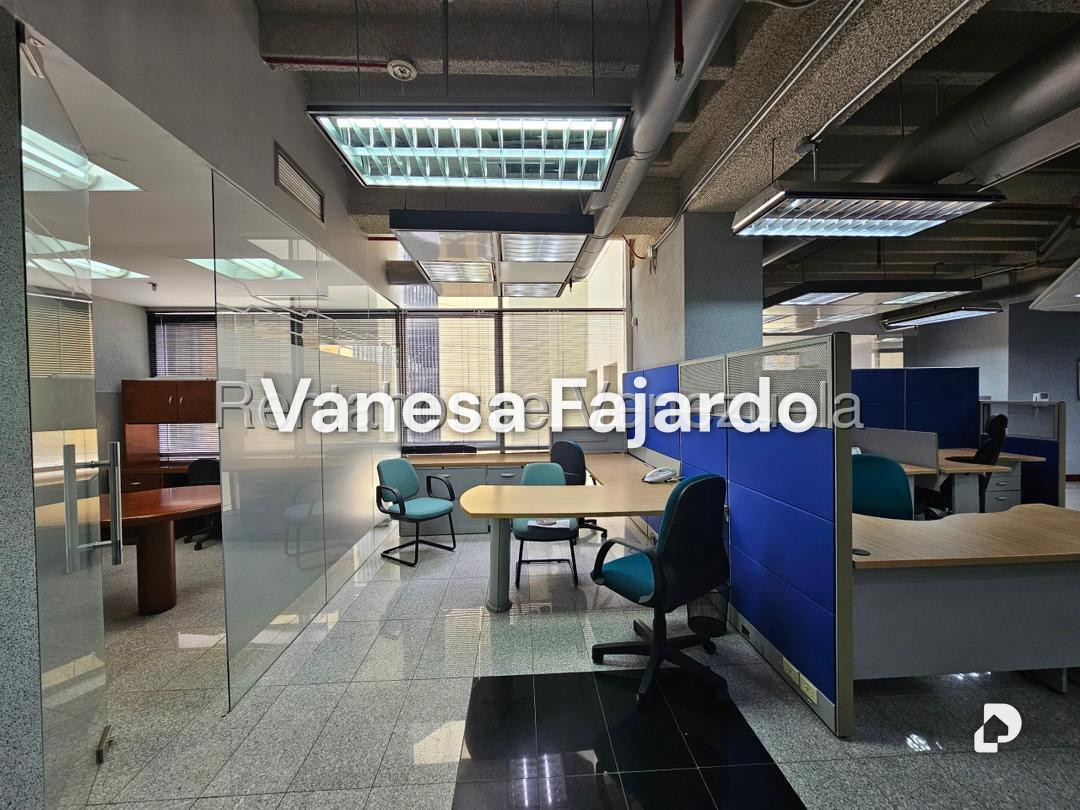 Building in Las Mercedes, Caracas – 19