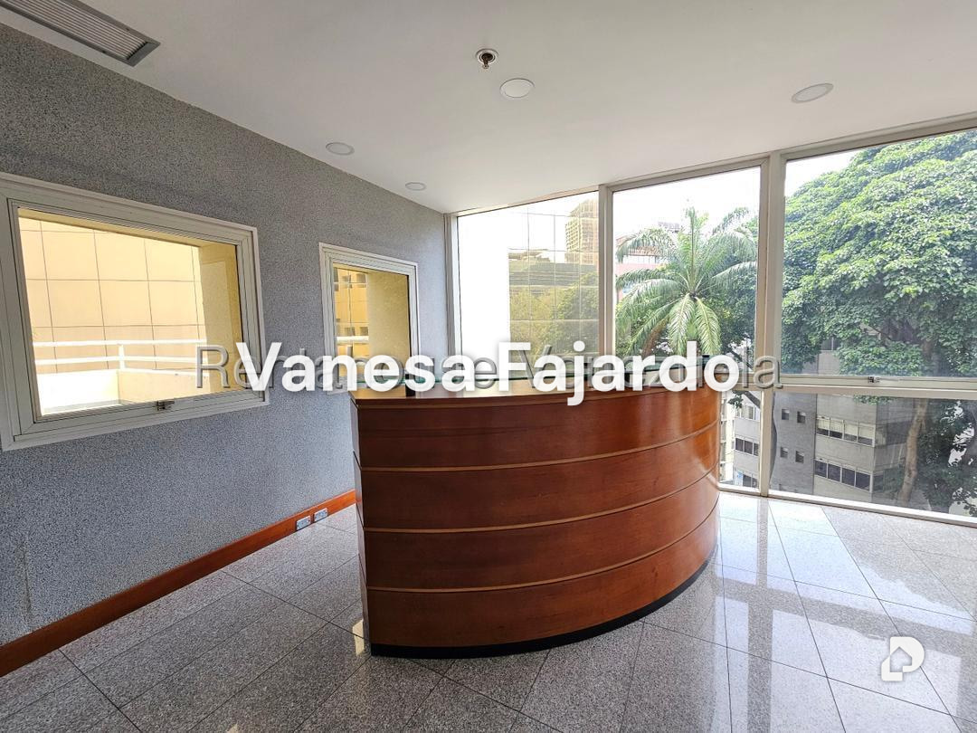 Building in Las Mercedes, Caracas – 4