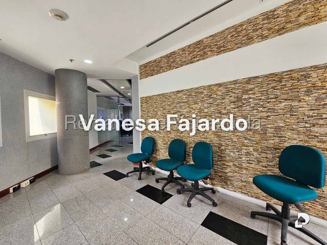 Building in Las Mercedes, Caracas – 3