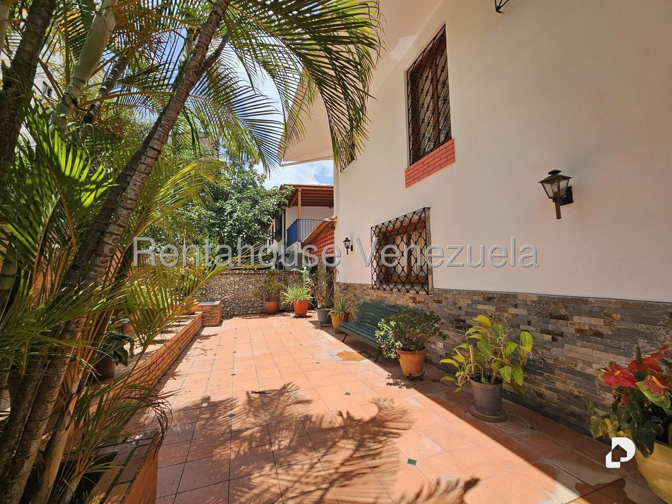 Casa en Colinas de Santa Mónica, Caracas – 16