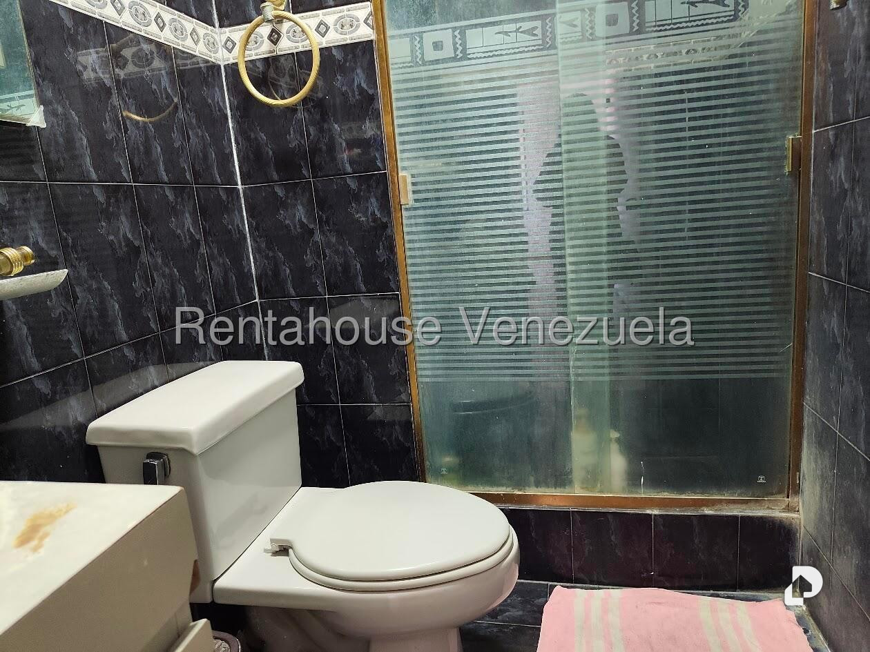 Apartamento en El Rosal, Caracas – 14