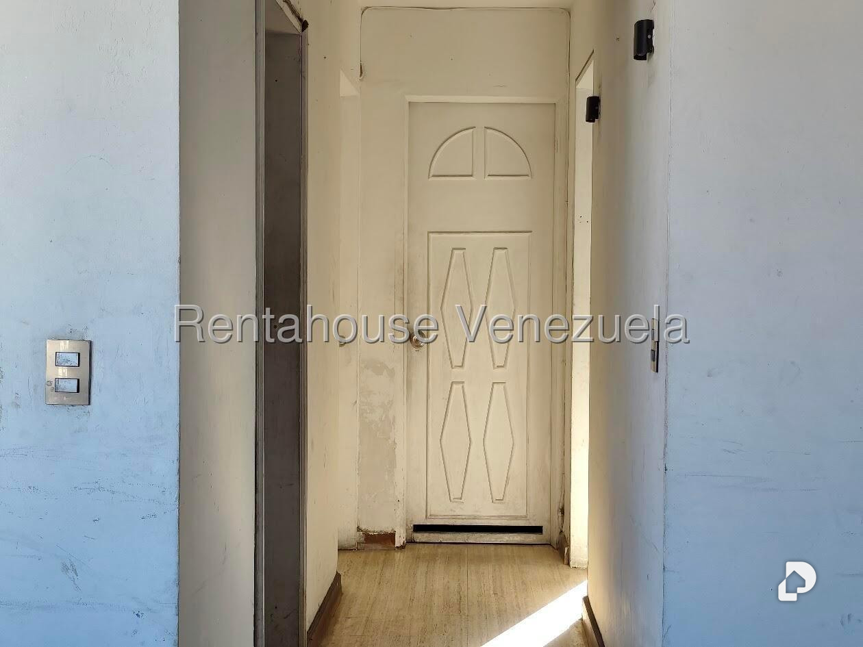 Apartamento en El Rosal, Caracas – 11