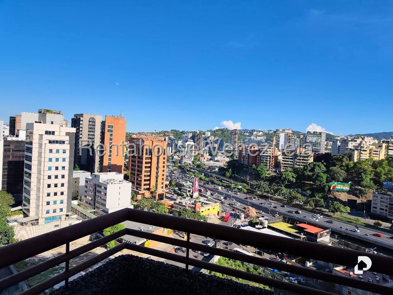 Apartamento en El Rosal, Caracas – 21