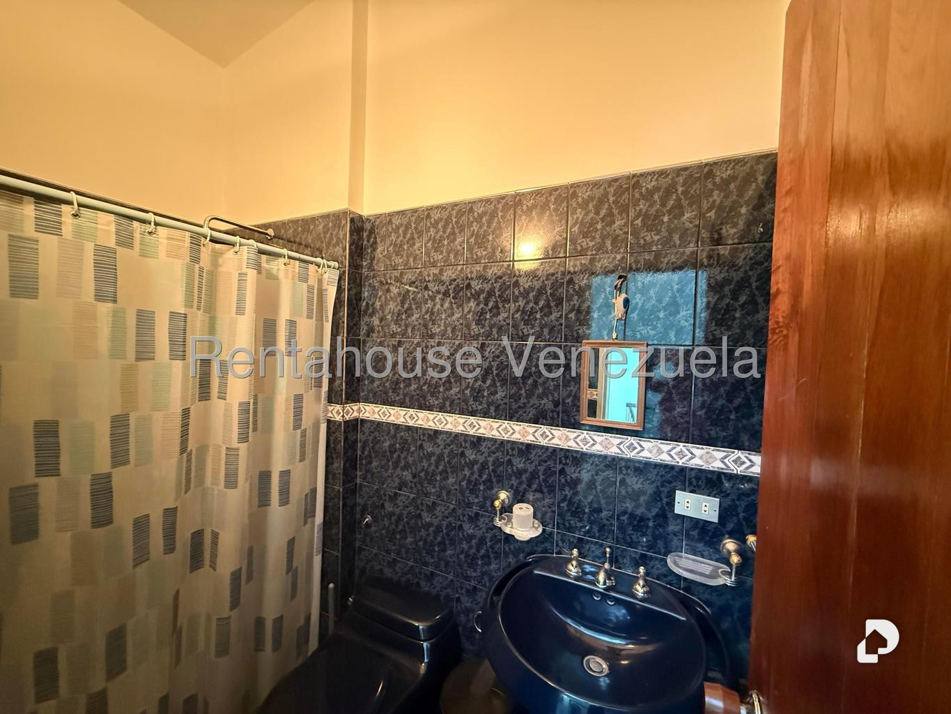 Casa en La Trinidad, Caracas – 29