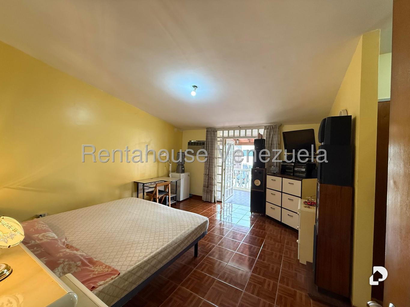 Casa en La Trinidad, Caracas – 19
