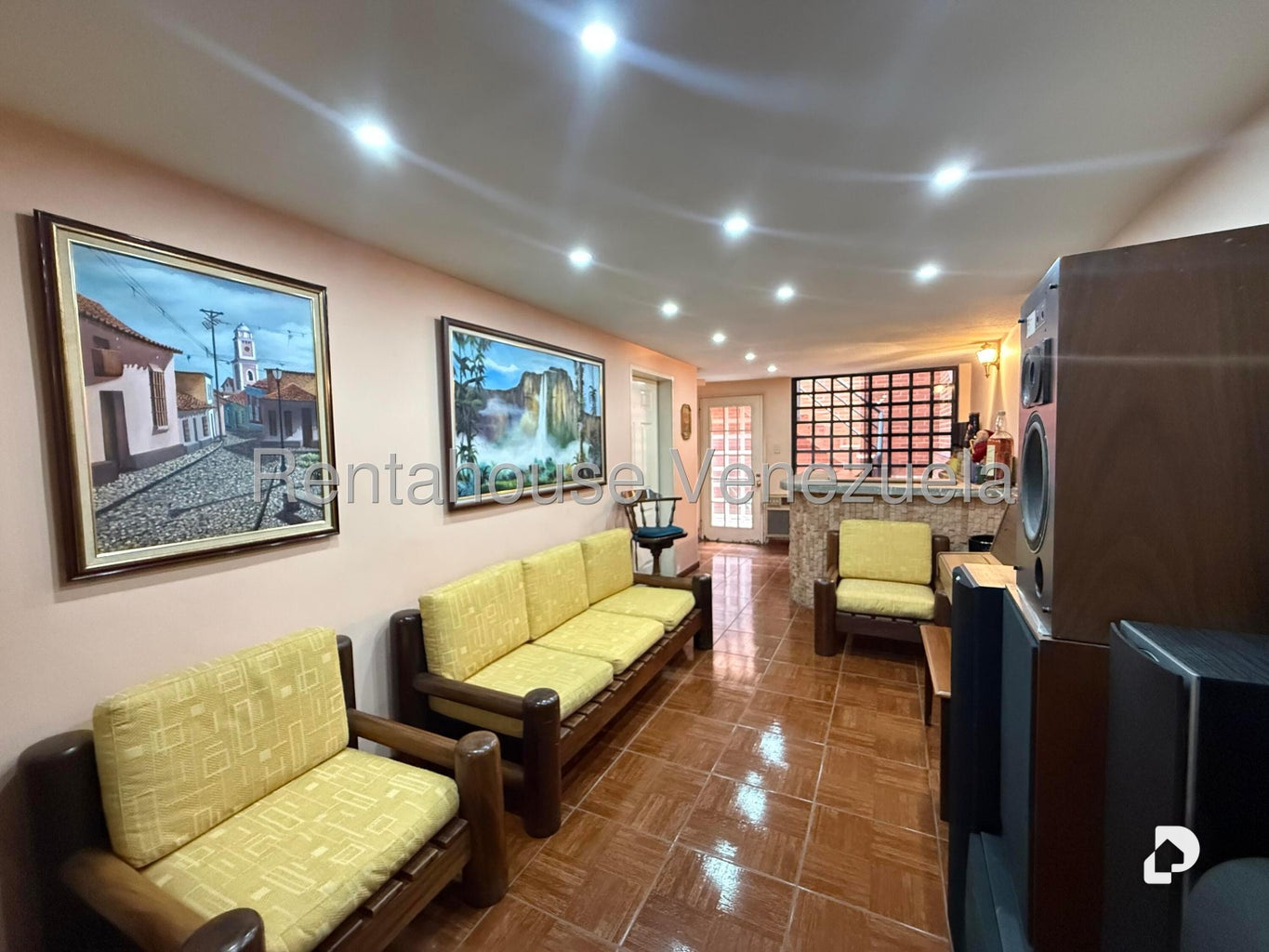 Casa en La Trinidad, Caracas – 3