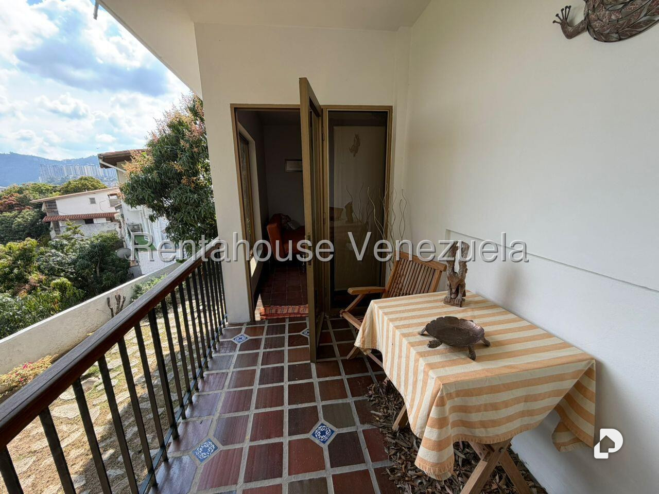 Casa en Lomas De La Trinidad, Caracas – 26