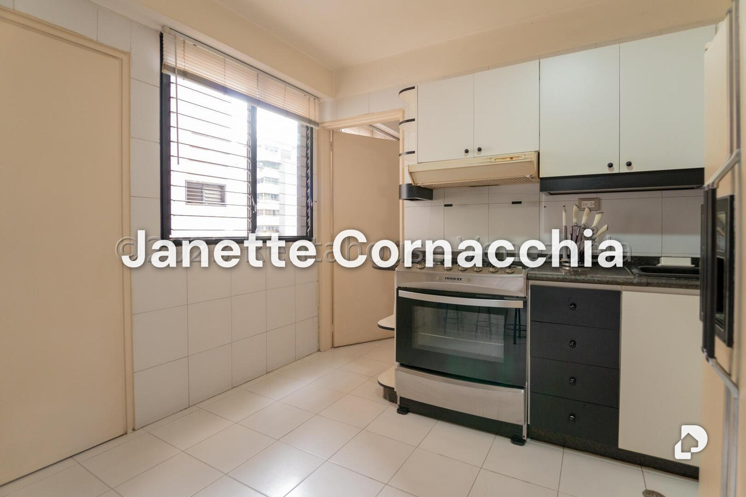 Apartamento en Los Palos Grandes, Caracas – 18