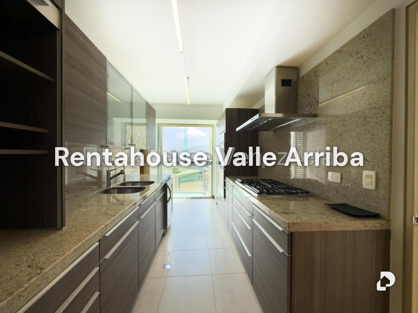 Apartamento en Lomas de Las Mercedes, Caracas – 12
