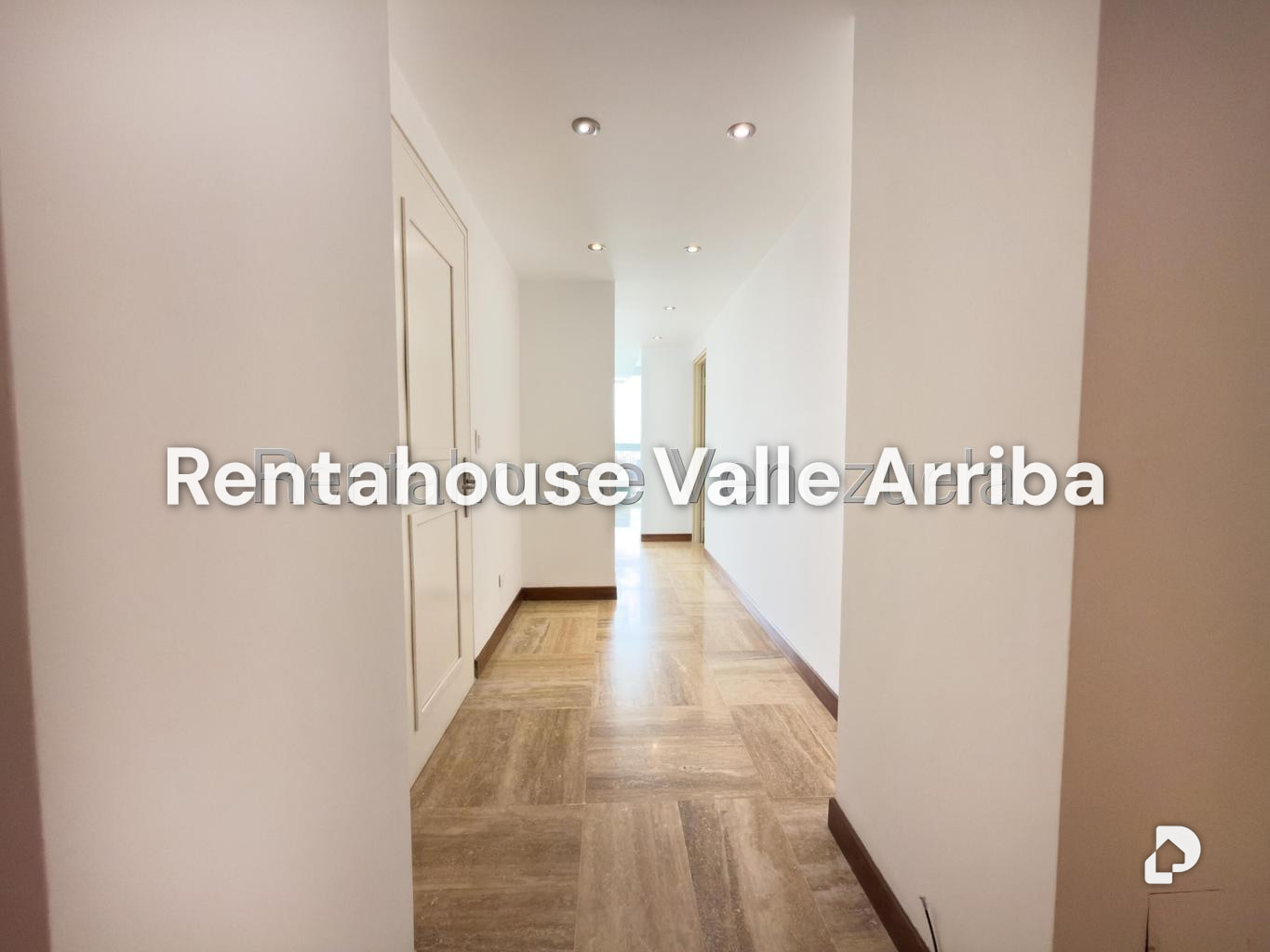 Apartamento en Lomas de Las Mercedes, Caracas – 11