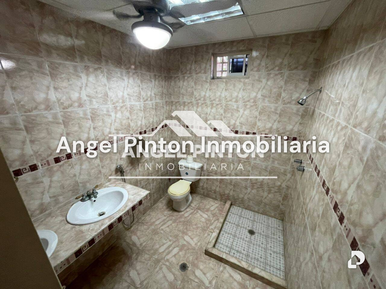 Local comercial en San Miguel, Maracaibo – 9