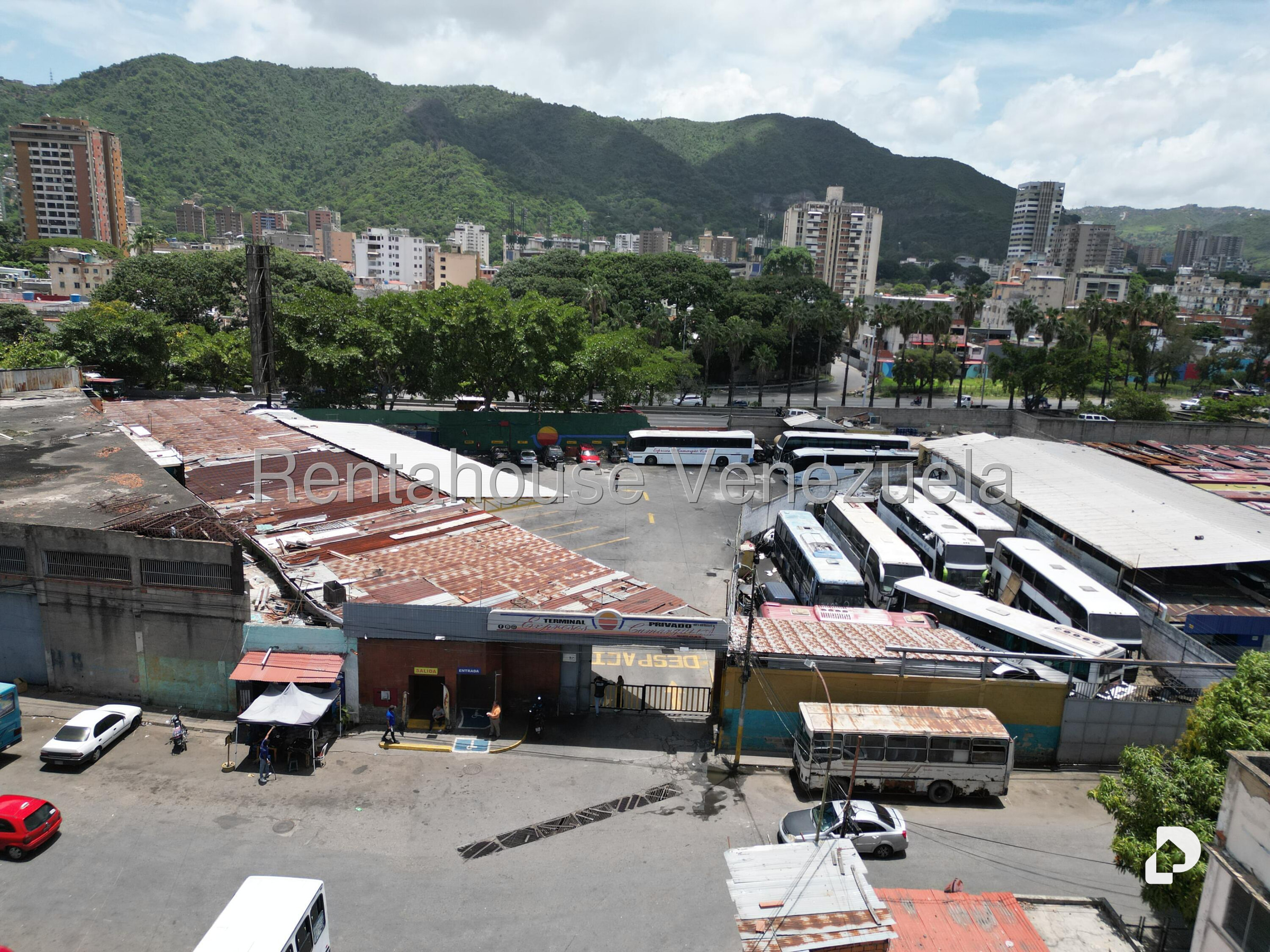 Galpón en San Martín, Caracas