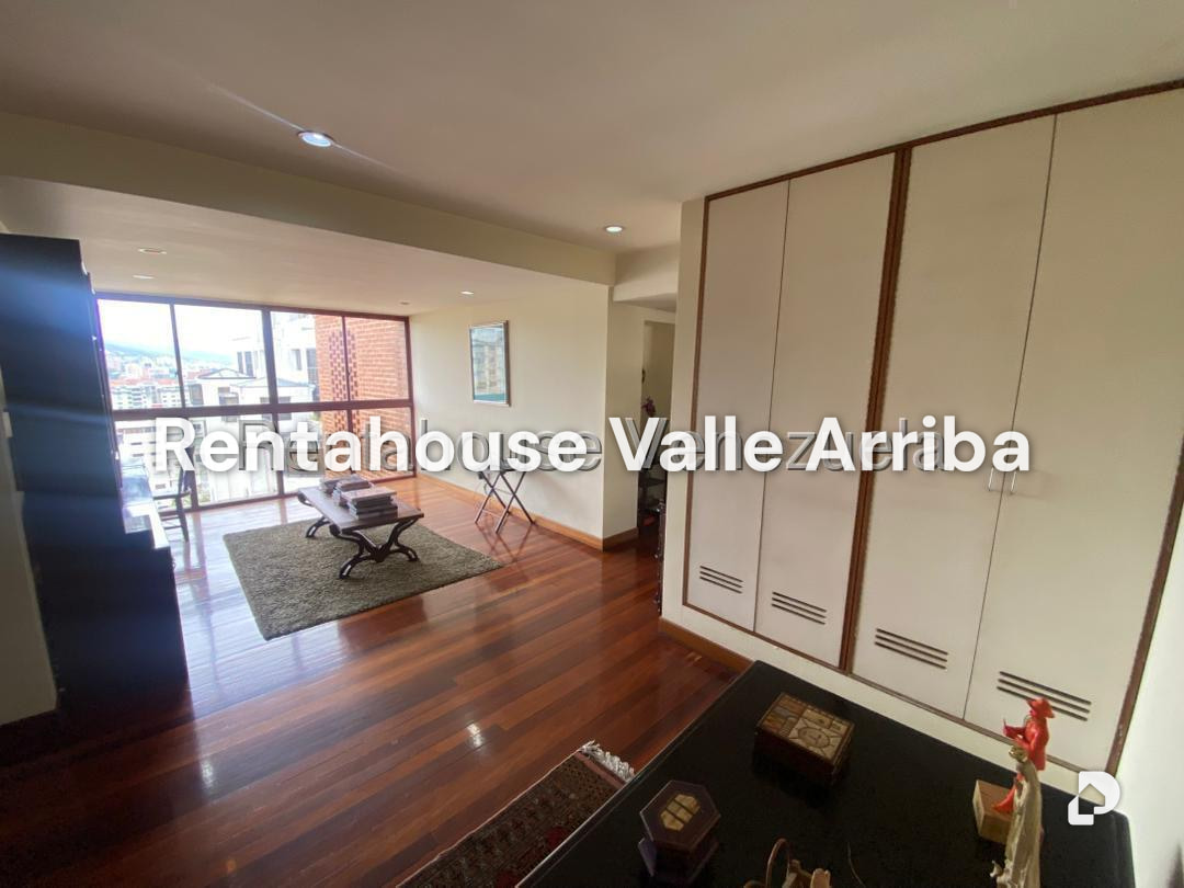 Apartamento en La Florida, Caracas – 12