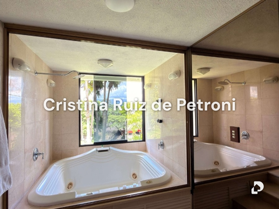 Casa en La Lagunita, Caracas – 14