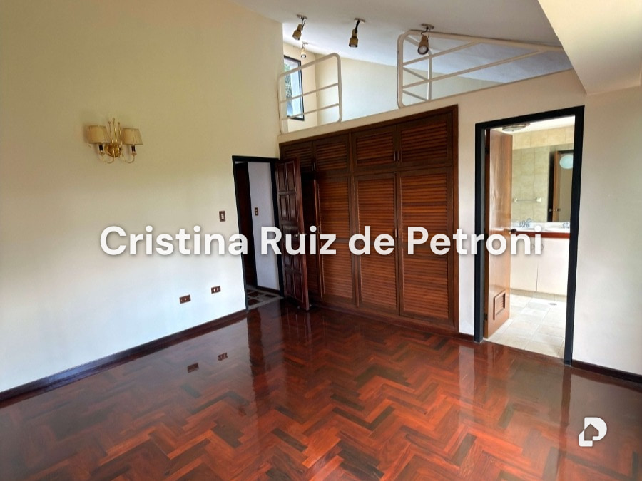 Casa en La Lagunita, Caracas – 10