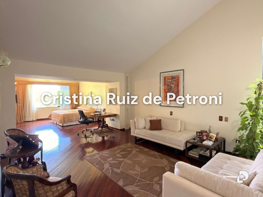 Casa en La Lagunita, Caracas – 12