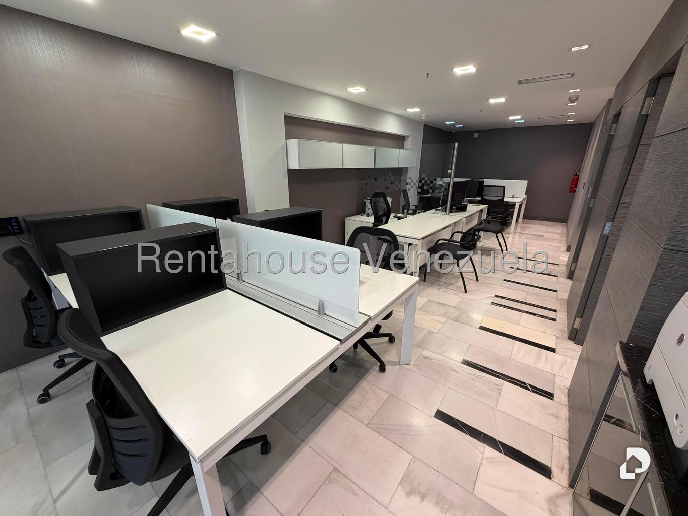 Oficina en Las Mercedes, Caracas – 25