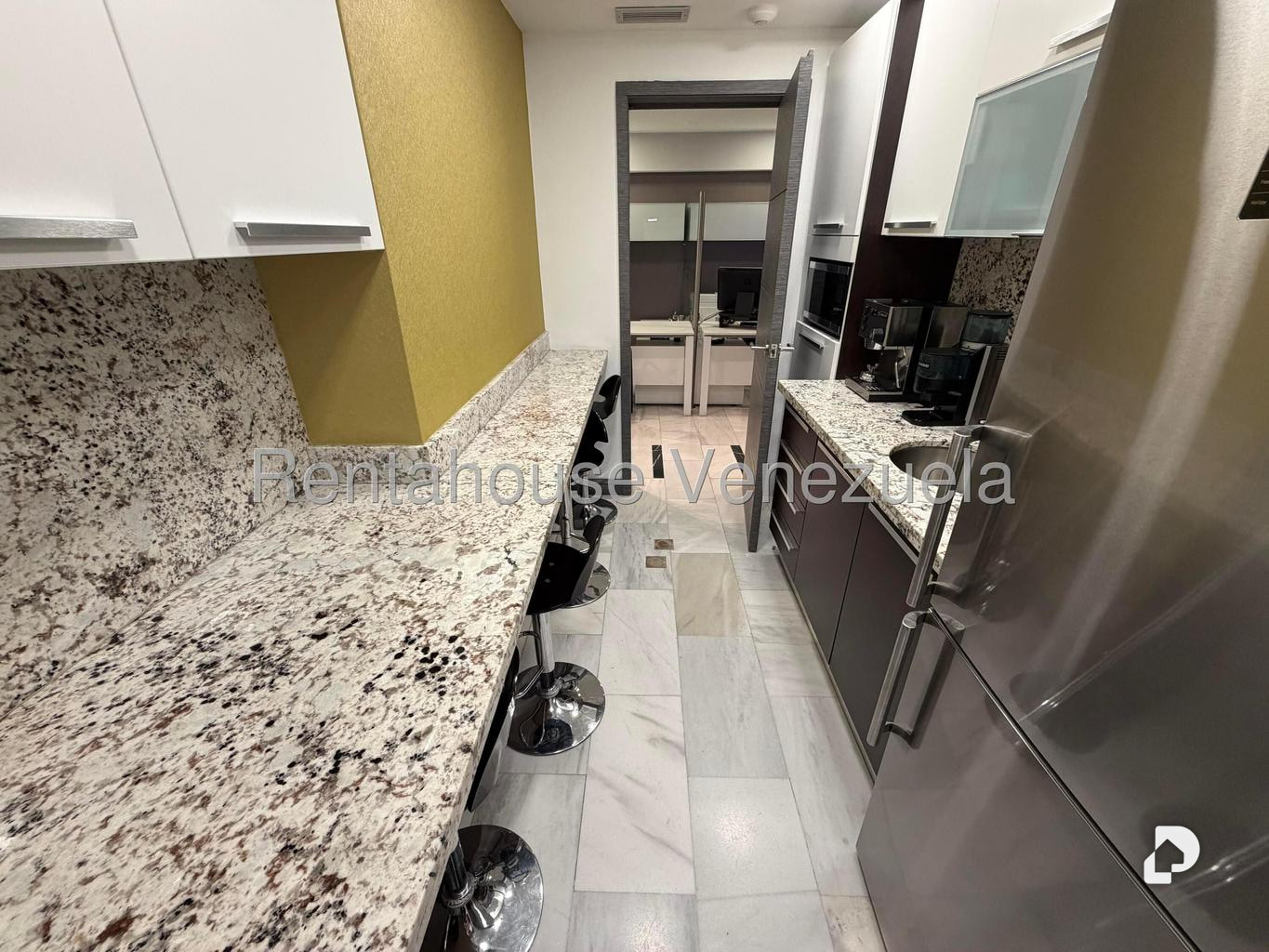 Oficina en Las Mercedes, Caracas – 29