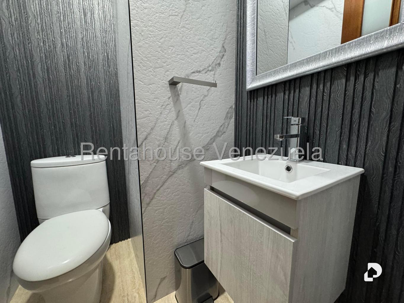 Apartamento en El Rosal, Caracas – 20