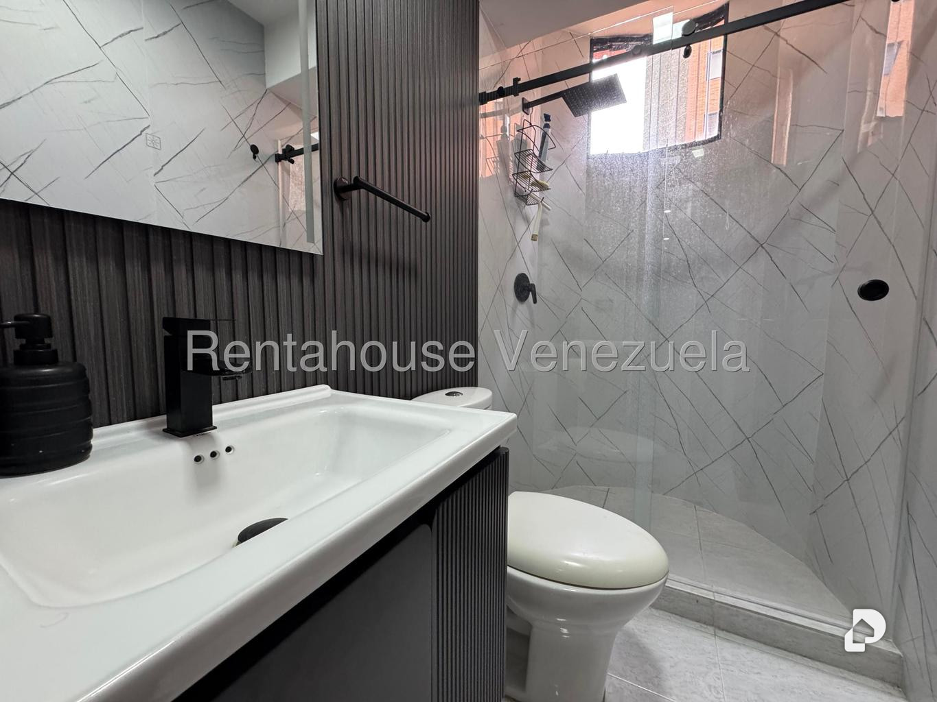 Apartamento en El Rosal, Caracas – 18