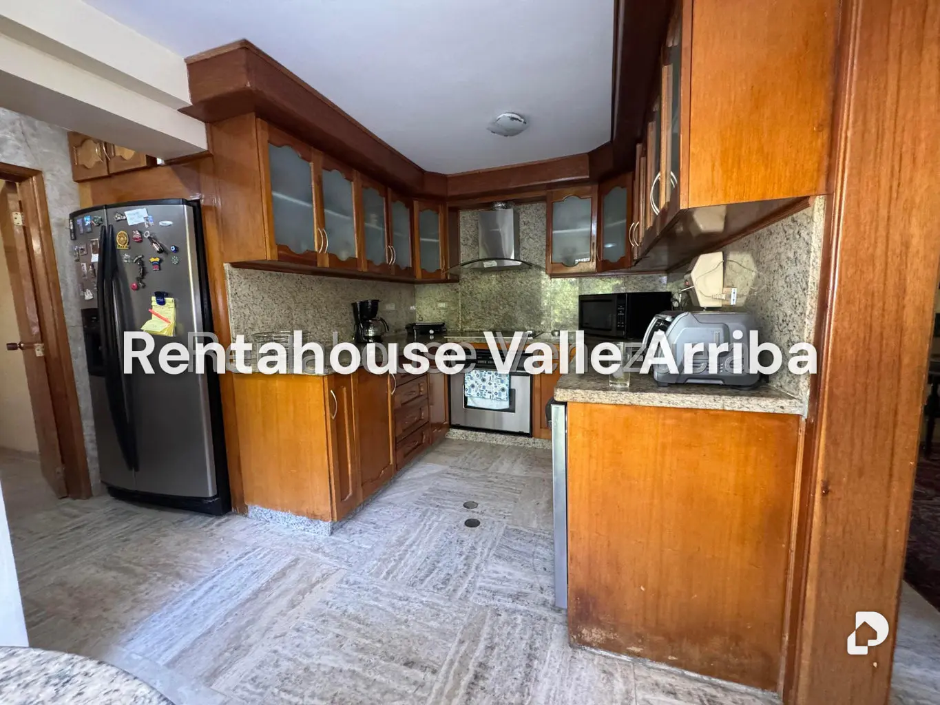 Apartamento en Las Esmeraldas, Caracas – 11