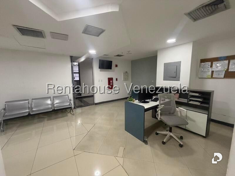 Office in El Recreo, Caracas – 27