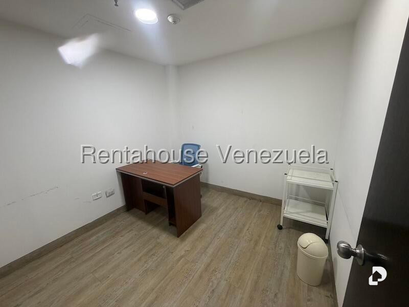 Office in El Recreo, Caracas – 10
