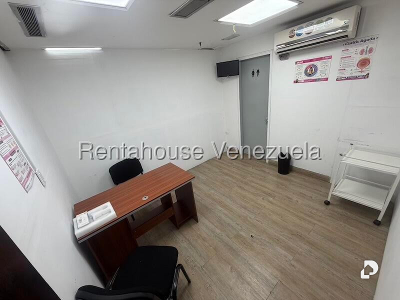 Office in El Recreo, Caracas – 23