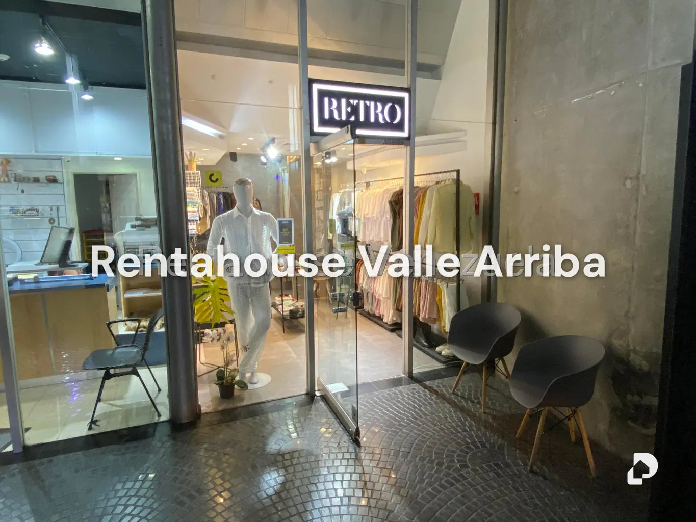 Local comercial en La Castellana, Caracas – 8