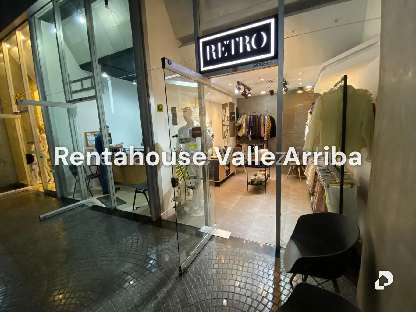 Local comercial en La Castellana, Caracas – 9