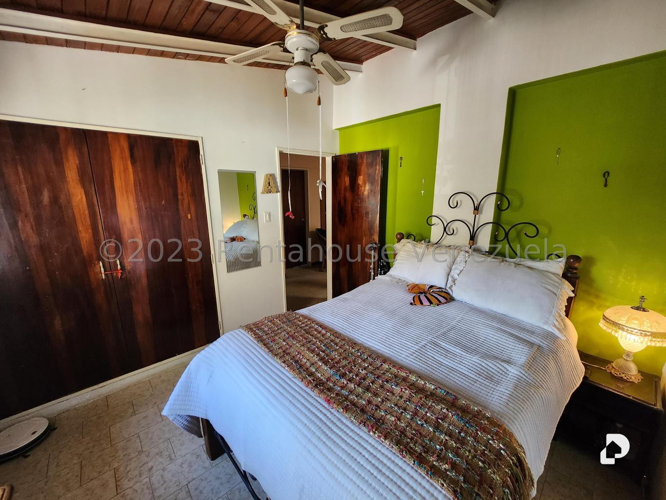 Casa en Colinas de La California, Caracas – 25