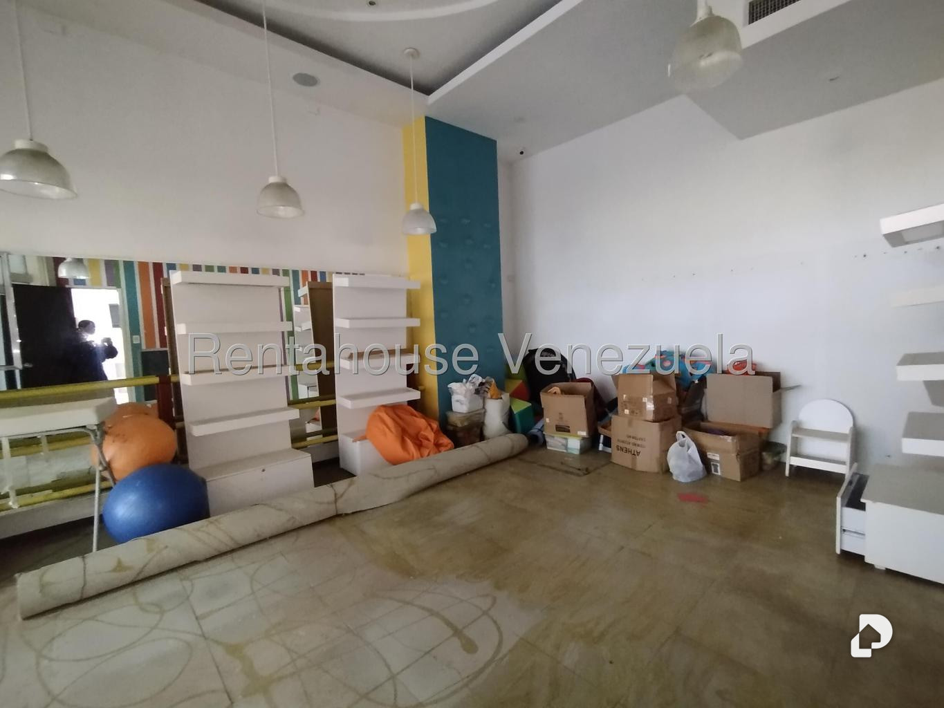 Local comercial en Los Naranjos (del Cafetal), Caracas – 12
