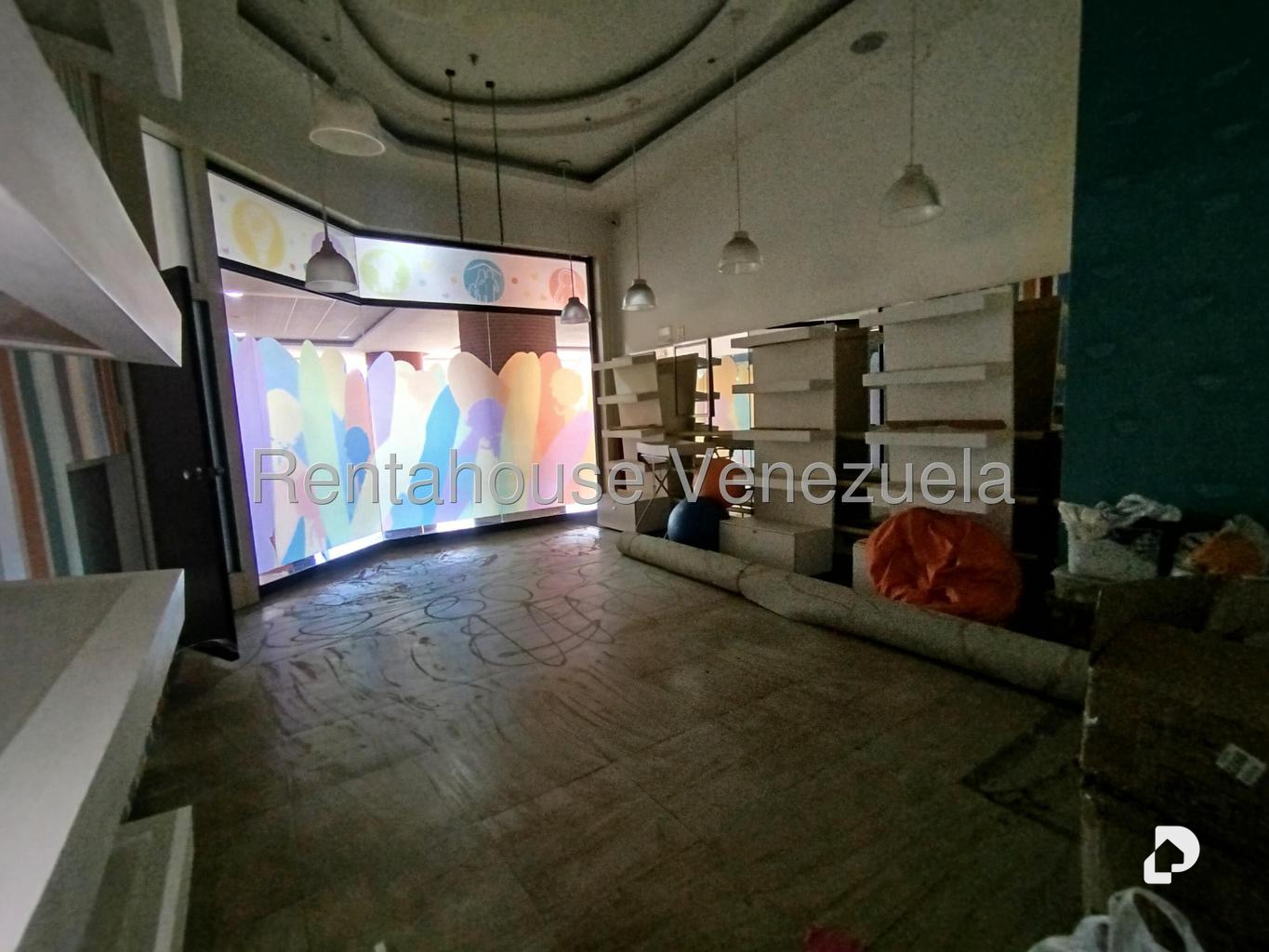 Local comercial en Los Naranjos (del Cafetal), Caracas – 13