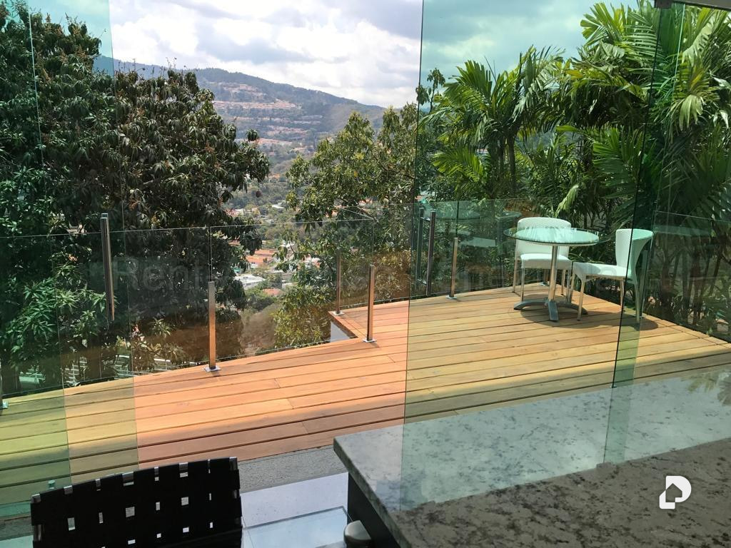 Casa en Cumbres de Curumo, Caracas – 13