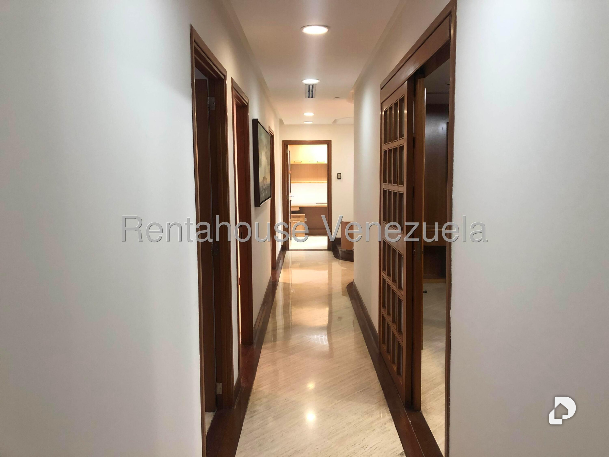 Oficina en Chuao, Caracas